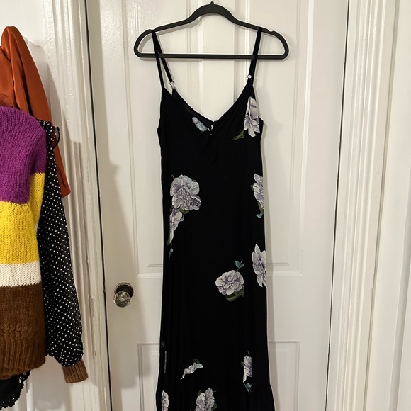 Reformation Natalie Dress - Picture 6 of 8